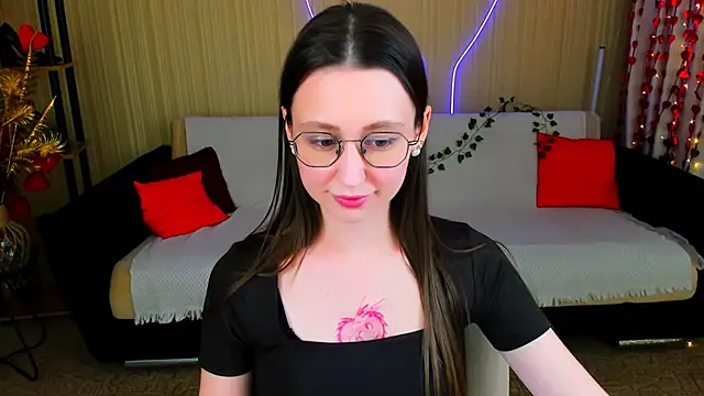 YourLovellyStory online show from 03-25-26, 04:13