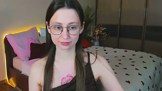 YourLovellyStory online show from 04-08-26, 04:29