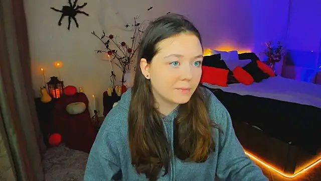 AlluringLookk online show from 10-29-25, 04:31