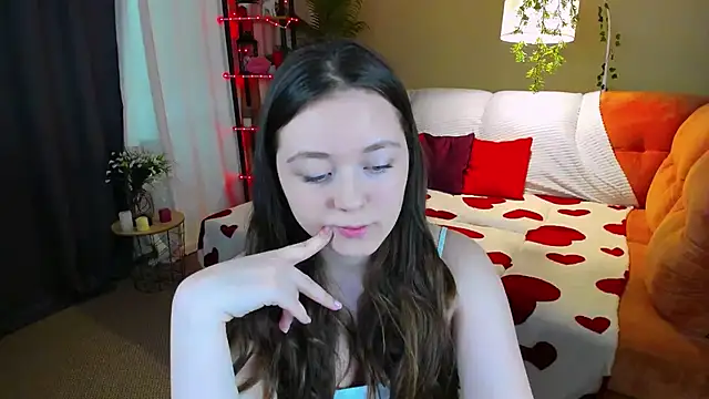 AlluringLookk online show from 03-29-26, 11:43