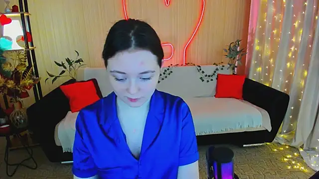 AlluringLookk online show from 04-20-26, 05:48