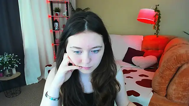 AlluringLookk online show from 06-20-26, 04:15