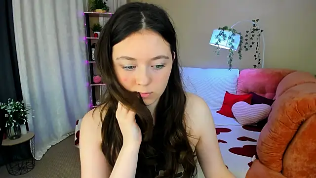 AlluringLookk online show from 06-26-26, 04:22