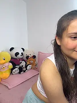 Snapshot of Emilyybennet_ chatting on 09-29-25, 08:57 Emilyybennet  online show from 09-29-25, 08:57