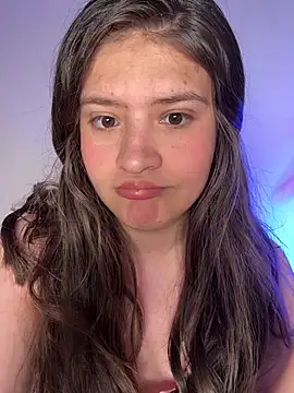 Snapshot of Emilyybennet_ chatting on 07-16-26, 02:50 Emilyybennet online show from 07-16-26, 02:50