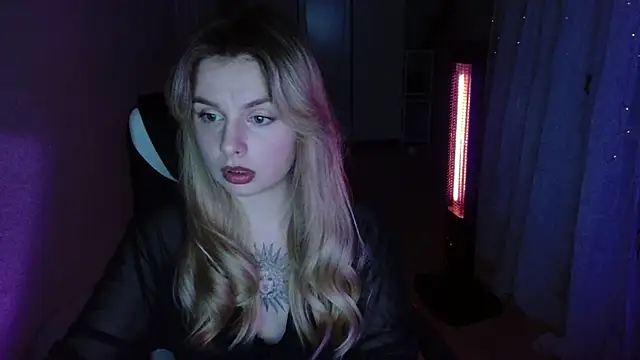 AngelicaHollywood online show from 12-04-25, 08:39