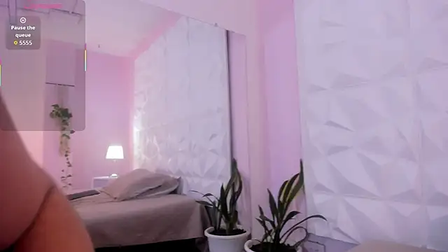 HannahToons online show from 01-11-26, 04:06