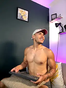 MarkSantozz online show from 10-17-25, 06:32