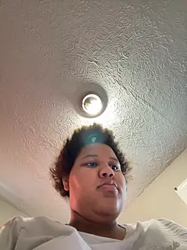 chocolate bella online show from 09-10-25, 03:12