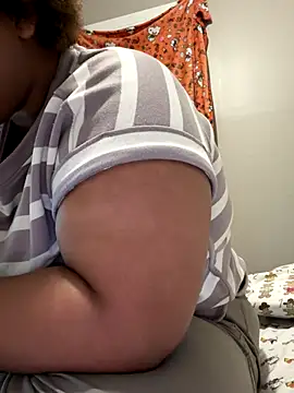 chocolate bella online show from 10-21-25, 01:06