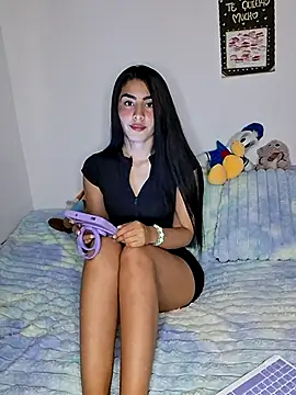 Snapshot of 0Bonni1 chatting on 12-04-25, 09:45 0Bonni1 online show from 12-04-25, 09:45