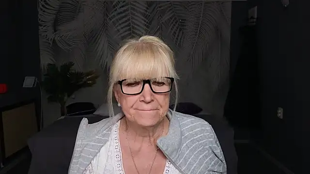 Snapshot of Sabina_Ros chatting on 10-01-25, 07:14 Sabina Ros online show from 10-01-25, 07:14