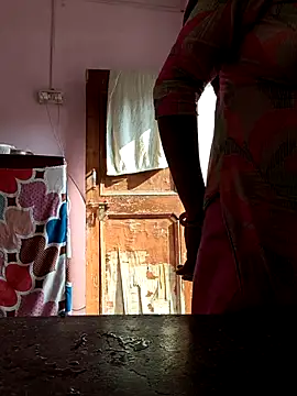 Love-pari077 online show from 11-15-25, 04:32