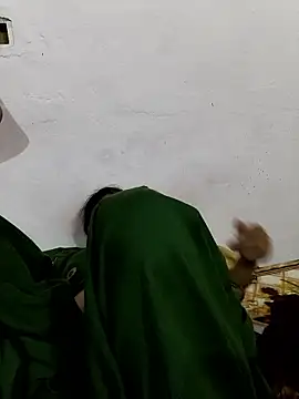 Love-pari077 online show from 01-09-26, 03:37