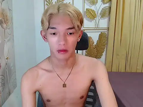 fuckerfriendsxx online show from 04-06-26, 05:08