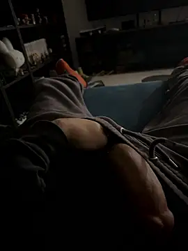 Frankieyyy1 online show from 01-09-26, 10:22