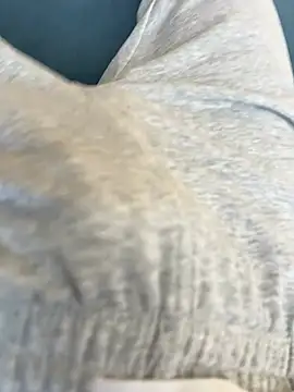 Frankieyyy1 online show from 03-29-26, 06:35