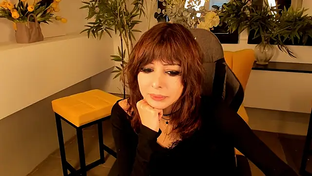 CrystallBloom online show from 09-11-25, 01:22