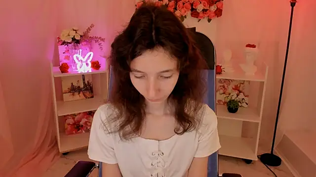 EmmanuellBrown online show from 09-20-25, 04:13