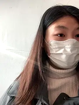 Snapshot of mmm6660 chatting on 12-17-25, 02:28 mmm6660 online show from 12-17-25, 02:28