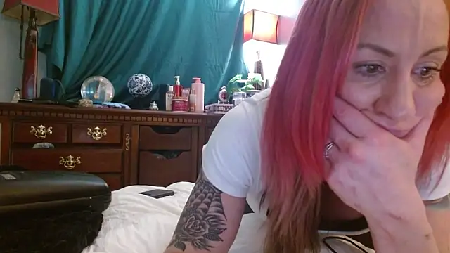 Snapshot of zoeyportland chatting on 03-30-26, 10:33 zoeyportland online show from 03-30-26, 10:33