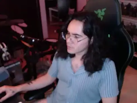 Snapshot of dorrey21 chatting on 11-16-25, 05:18 dorrey21 online show from 11-16-25, 05:18