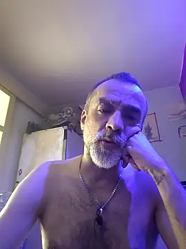 GabyCollado5 online show from 09-10-25, 10:37