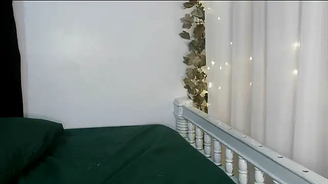 angelainparis28 online show from 09-27-25, 06:29