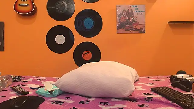 meisevil77 online show from 11-02-25, 02:03