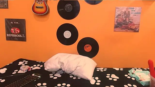 meisevil77 online show from 11-23-25, 03:06