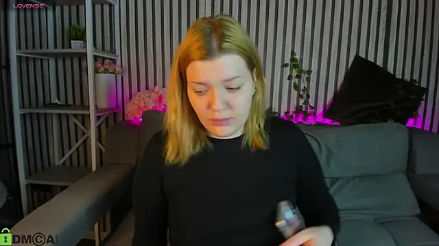 Michele Greenn online show from 03-29-26, 01:05