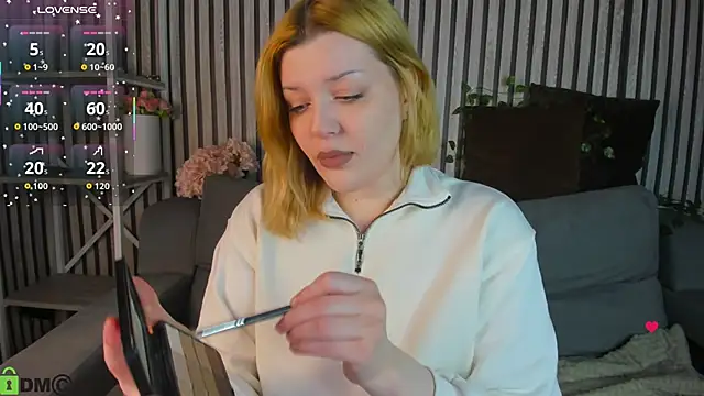 Michele Greenn online show from 03-30-26, 01:06