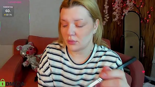 Michele Greenn online show from 04-12-26, 01:10