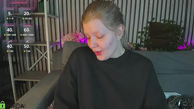 Michele Greenn online show from 05-25-26, 01:11