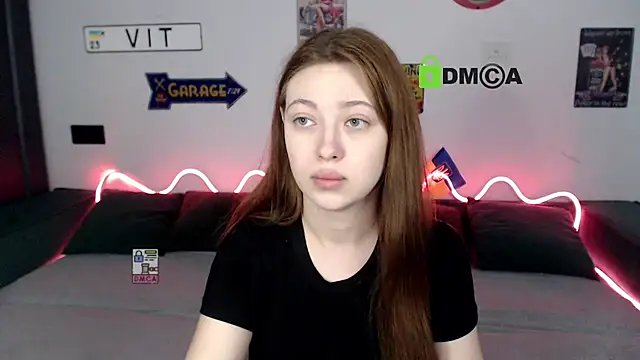 Snapshot of AmourLily chatting on 06-25-26, 07:24 AmourLily online show from 06-25-26, 07:24