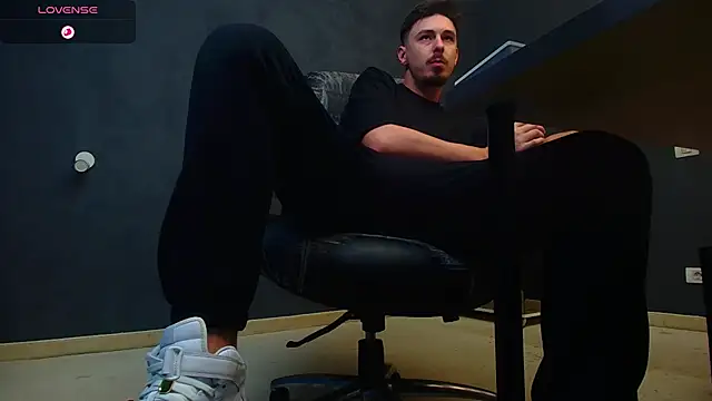 EnzoRace online show from 10-01-25, 05:02