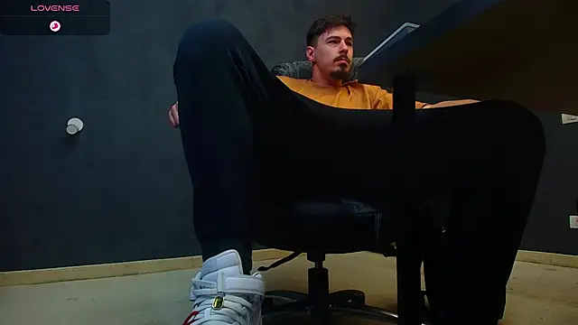 EnzoRace online show from 10-08-25, 05:27