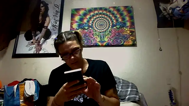 SparklesB1tch online show from 10-13-25, 12:54