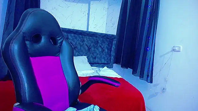 mia  thomson  online show from 11-15-25, 12:02