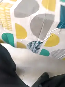 giova17cm online show from 04-15-26, 12:45