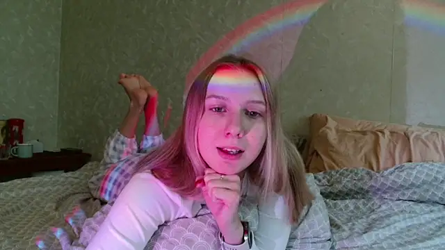 Snapshot of you_cant_forget chatting on 10-06-25, 12:57 you cant forget online show from 10-06-25, 12:57