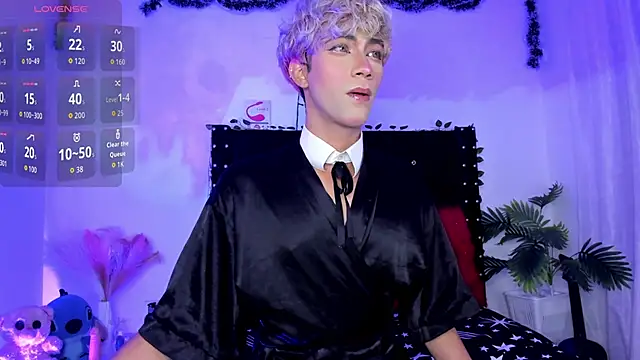 Cooperrosscute233 online show from 12-20-25, 12:29