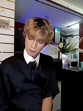 Cooperrosscute233 online show from 03-22-26, 12:25