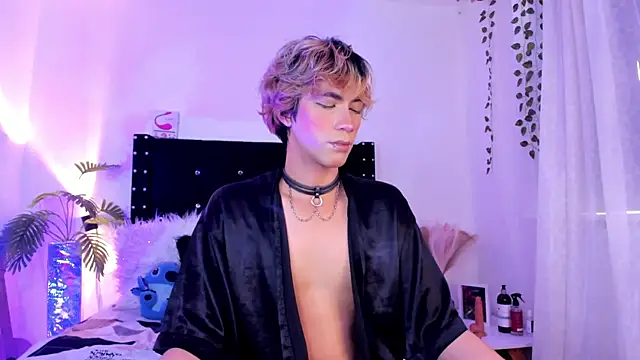 Cooperrosscute233 online show from 03-25-26, 03:07