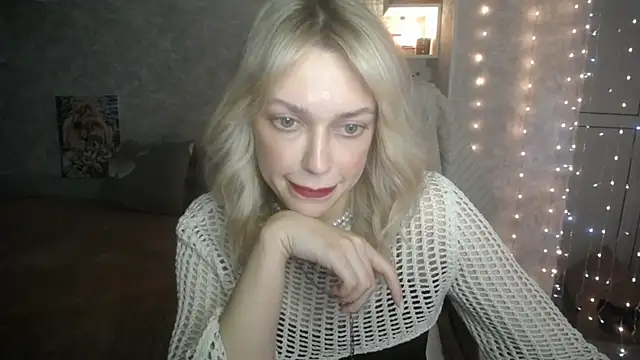 Snapshot of NickyAdamidi chatting on 10-04-25, 03:54 NickyAdamidi online show from 10-04-25, 03:54