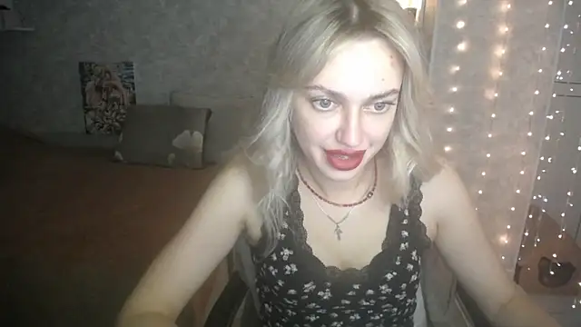 Snapshot of NickyAdamidi chatting on 11-13-25, 04:17 NickyAdamidi online show from 11-13-25, 04:17