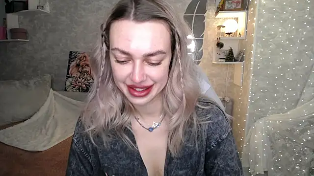Snapshot of NickyAdamidi chatting on 01-16-26, 03:16 NickyAdamidi online show from 01-16-26, 03:16
