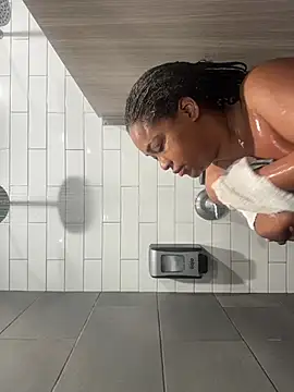 reinagotthroat online show from 02-19-26, 03:52