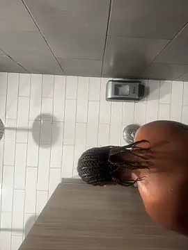 reinagotthroat online show from 03-21-26, 02:20