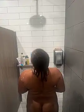 reinagotthroat online show from 04-10-26, 06:01